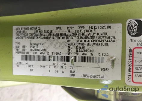 2013 Ford Fiesta Se z USA, uszkodzony, nr VIN 3FADP4BJ1DM174484